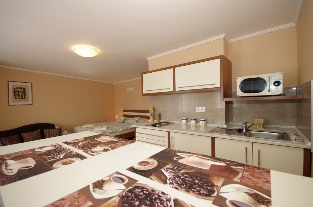 Gyulai Brill Apartman Екстериор снимка